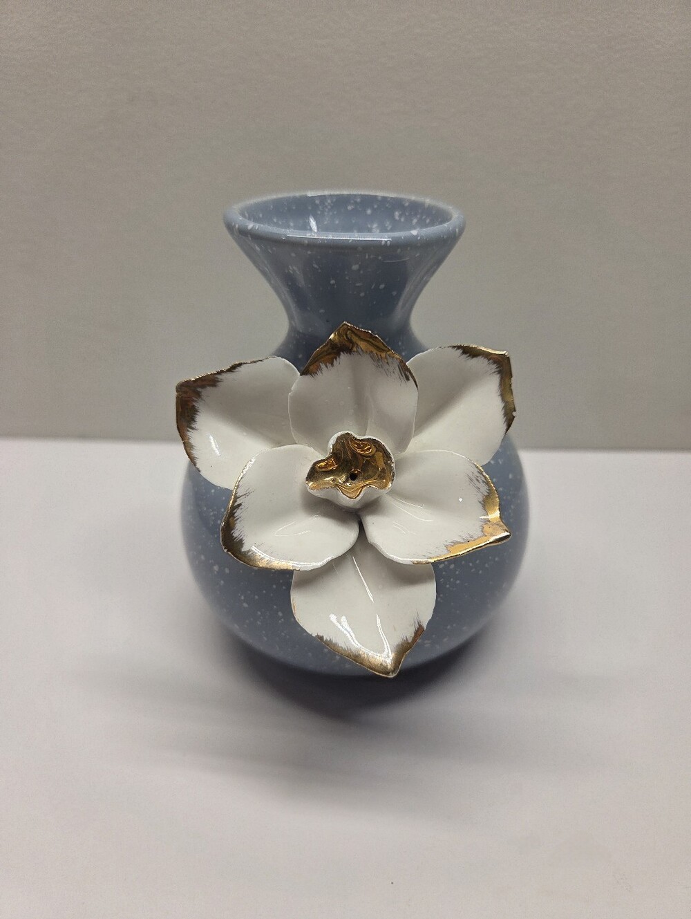 NWT Anthropologie Gilded Bloom Orchid Blue Speckled Ceramic Vase Retired